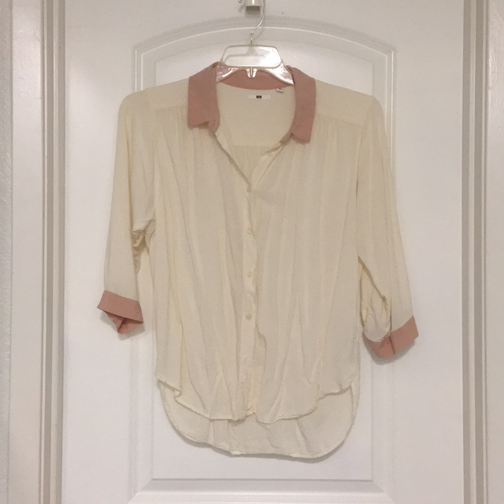UNIQLO pink and cream collared button up shirt, M